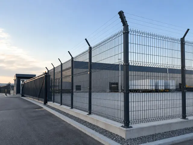 Sanayi tesisleri için ağır hizmet paneli, temel, üst güvenlik ve endüstriyel giriş çözümü.