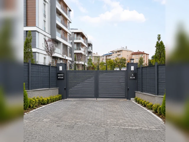 Panel çit site otopark kapısı – kontrollü araç giriş modeli