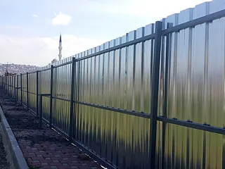 Galvanizli trapez sac ile şantiye ve saha çevreleme.